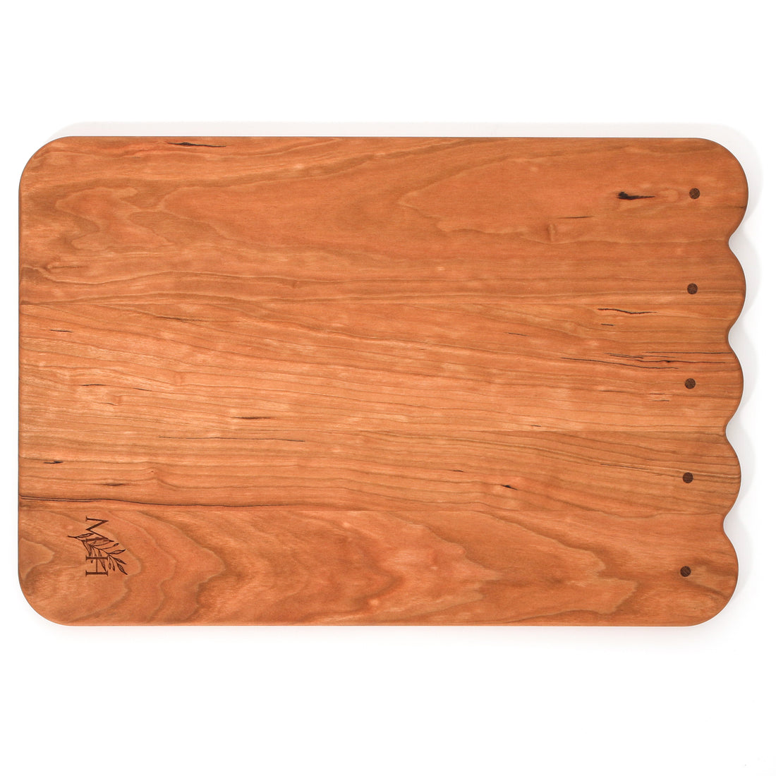 Side Scalloped Cutting Board
