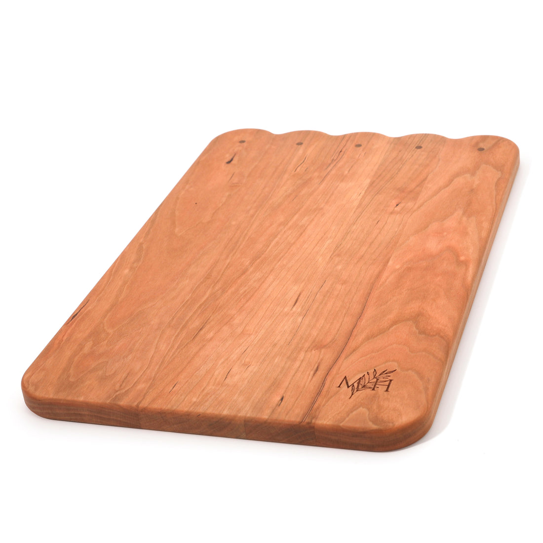 Side Scalloped Cutting Board
