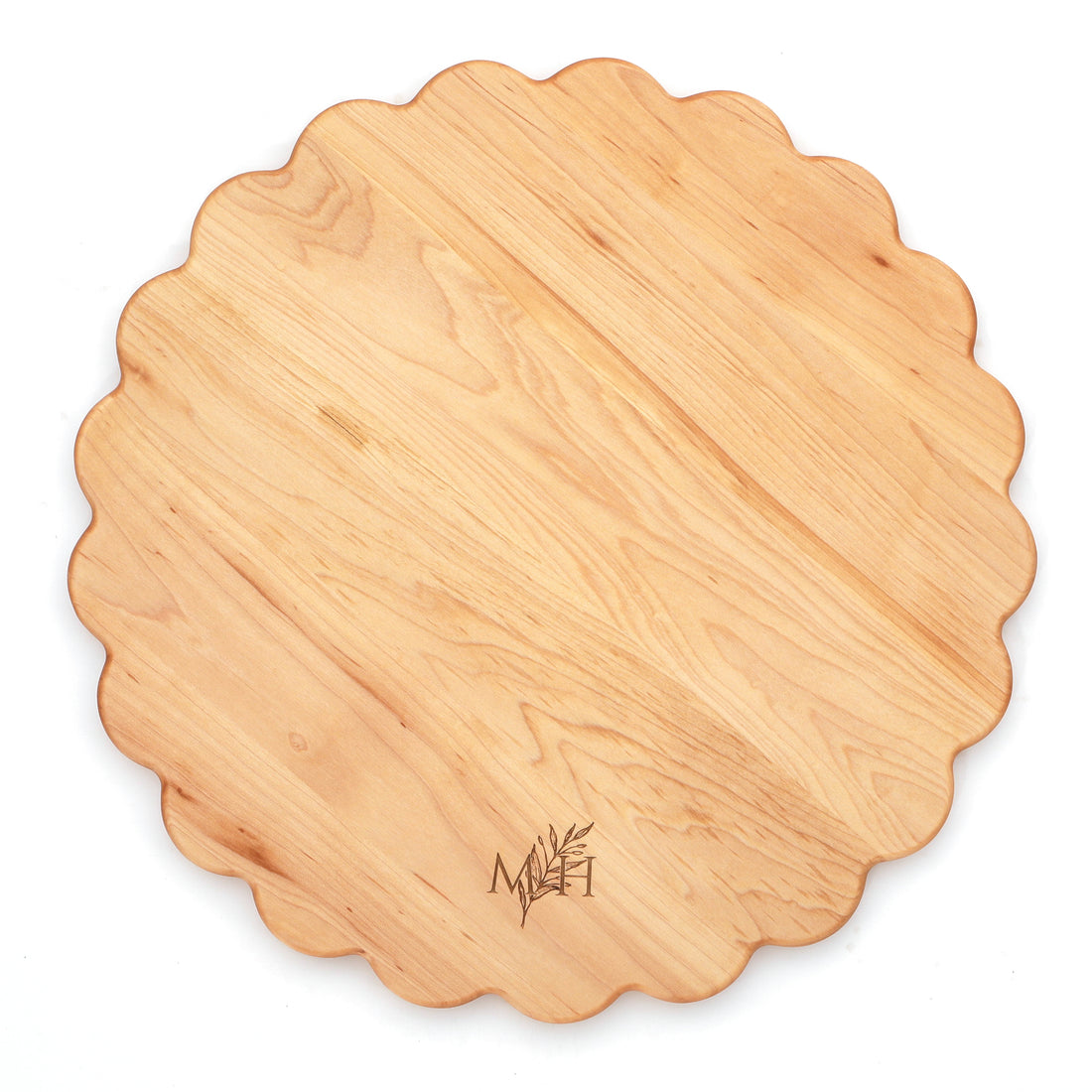 Round Scalloped Cutting Board
